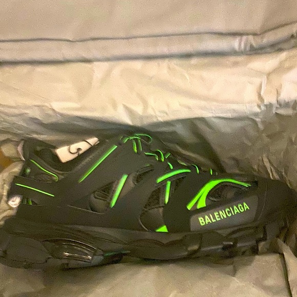 Balenciaga Shoes - Picture 1 of 1